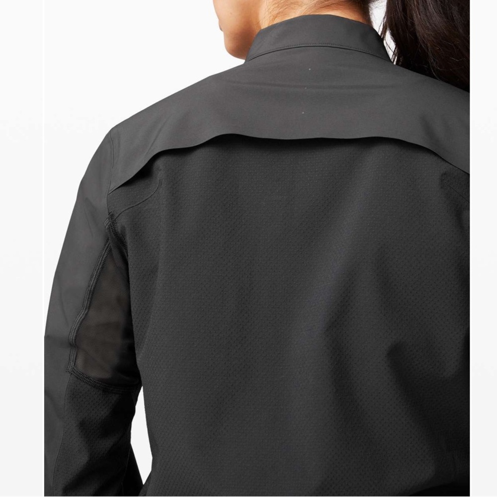 Lululemon Run On Jacket Black size 6 - Picture 3 of 9